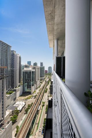 690 SW 1st Ct PHI10, Miami, FL 33130
