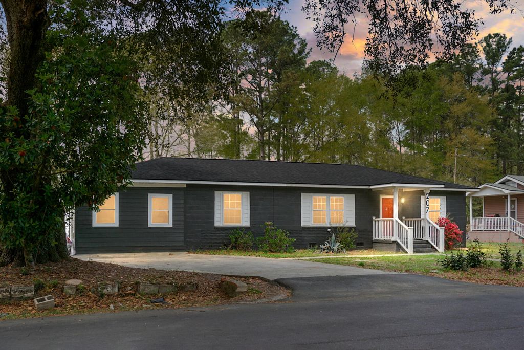 Image 1 of property listing at 207 Trivers Drive, Moncks Corner, SC 29461
