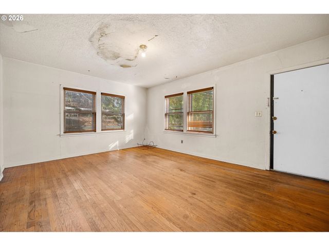 4635 N CONGRESS Ave, Portland, OR 97217