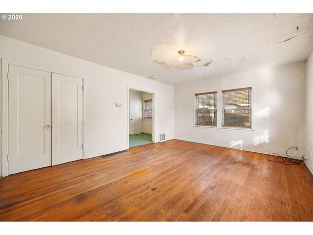 4635 N CONGRESS Ave, Portland, OR 97217