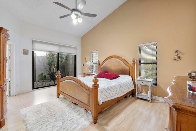 10551 NW 3rd Manor, Coral Springs, FL 33071