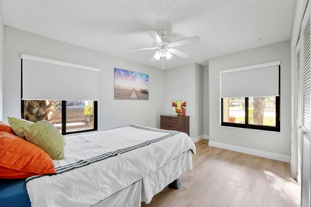 10551 NW 3rd Manor, Coral Springs, FL 33071