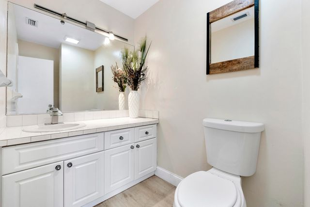 10551 NW 3rd Manor, Coral Springs, FL 33071