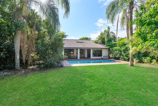 10551 NW 3rd Manor, Coral Springs, FL 33071