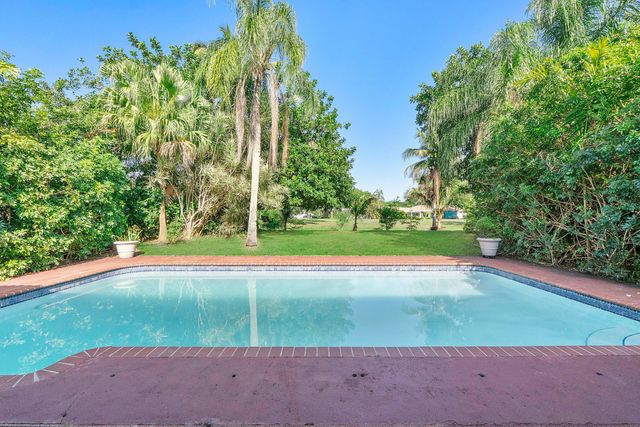 10551 NW 3rd Manor, Coral Springs, FL 33071