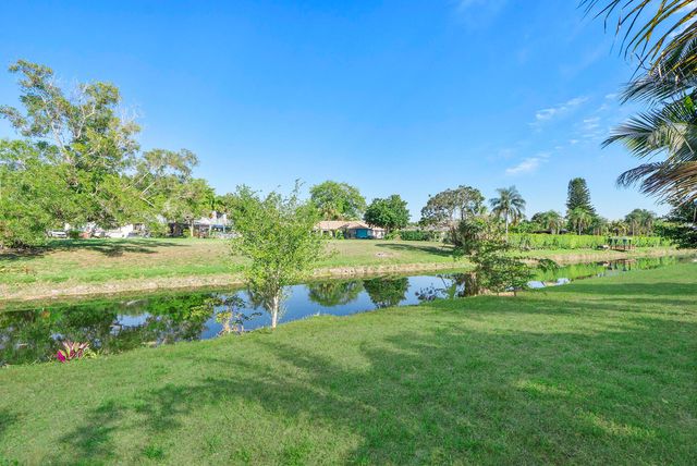 10551 NW 3rd Manor, Coral Springs, FL 33071