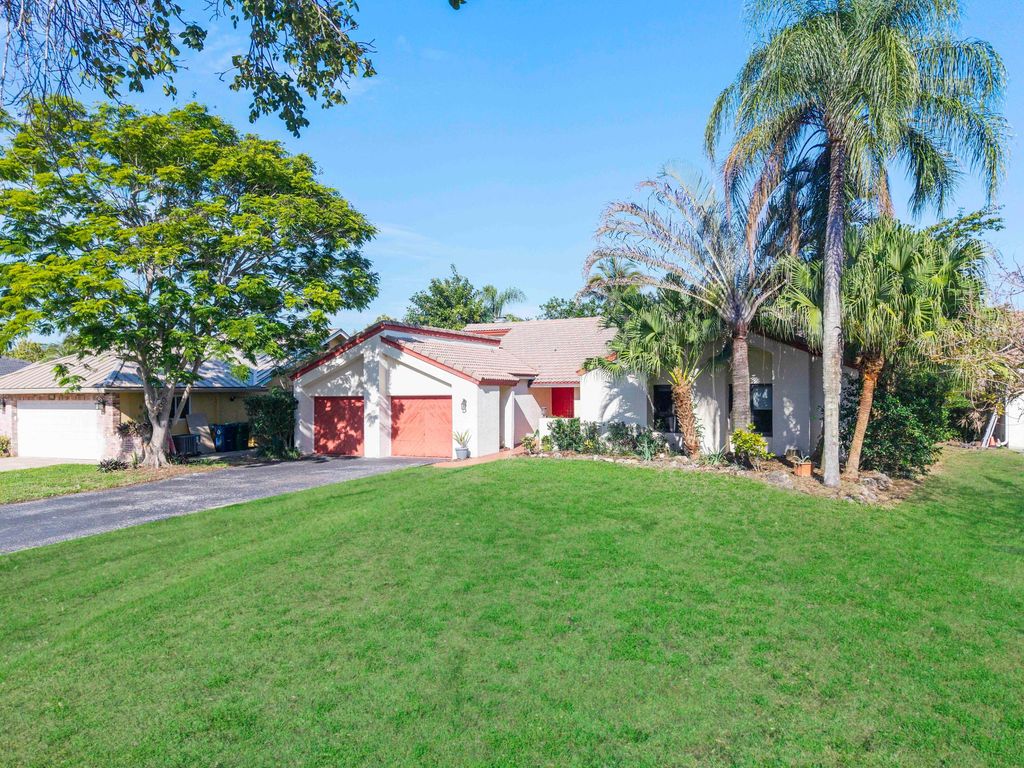 10551 NW 3rd Manor, Coral Springs, FL 33071