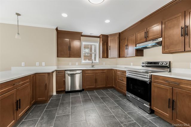 320 E 4th Street, Mount Vernon, NY 10553