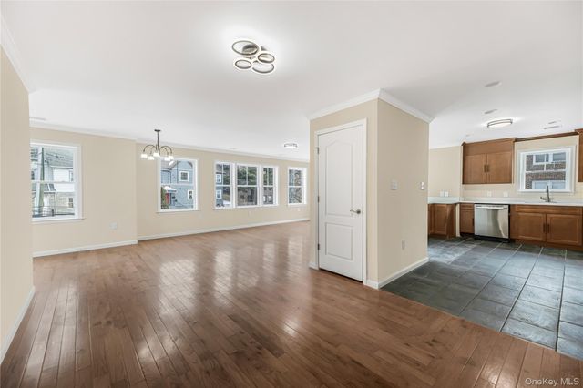 320 E 4th Street, Mount Vernon, NY 10553