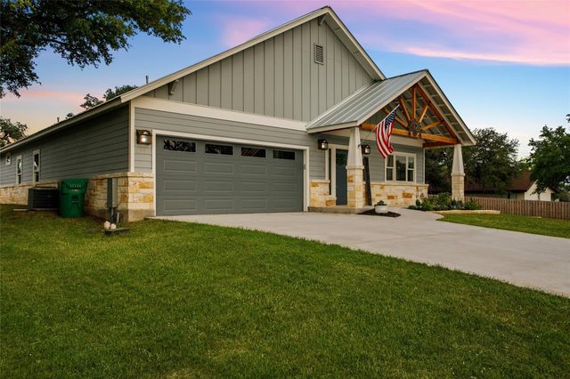 1312 Greenlawn Parkway, Blanco, TX 78606
