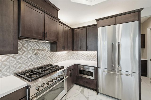 602 Appia Drive, Kemah, TX 77565