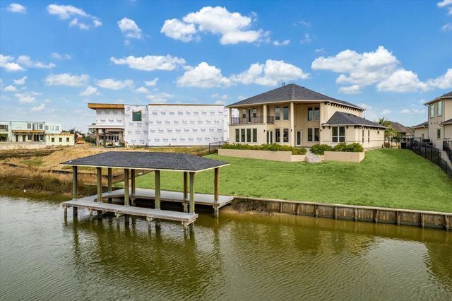 602 Appia Drive, Kemah, TX 77565