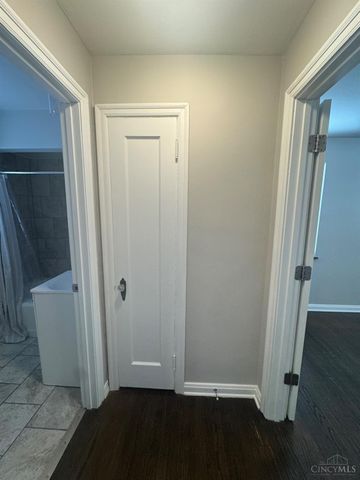 7849 Seward Avenue, Cincinnati, OH 45231