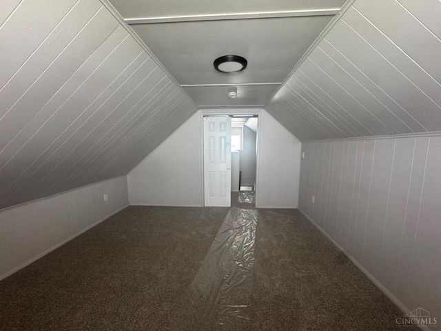 7849 Seward Avenue, Cincinnati, OH 45231