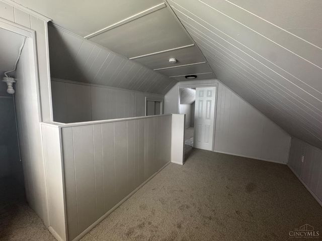 7849 Seward Avenue, Cincinnati, OH 45231