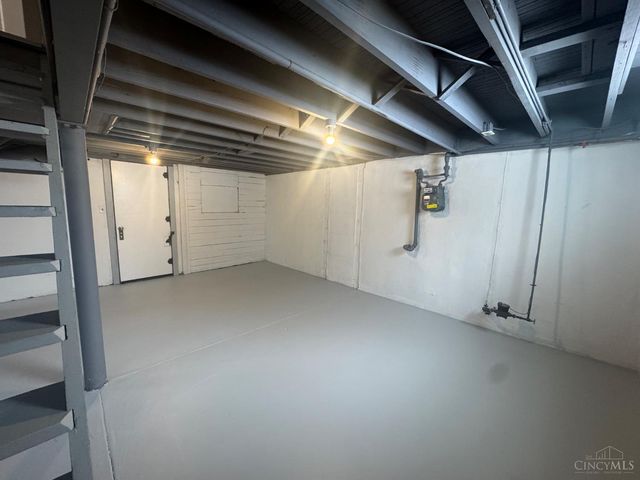 7849 Seward Avenue, Cincinnati, OH 45231