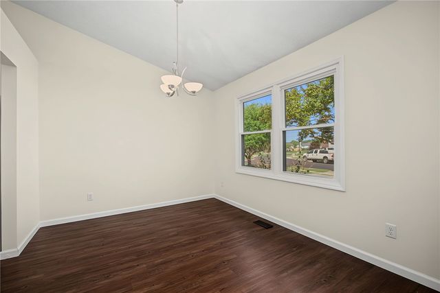 10029 Village Tree Court, Miamisburg, OH 45342
