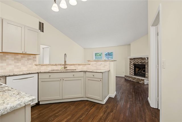 10029 Village Tree Court, Miamisburg, OH 45342