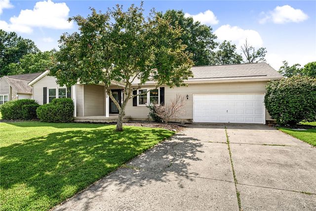 10029 Village Tree Court, Miamisburg, OH 45342