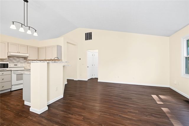10029 Village Tree Court, Miamisburg, OH 45342