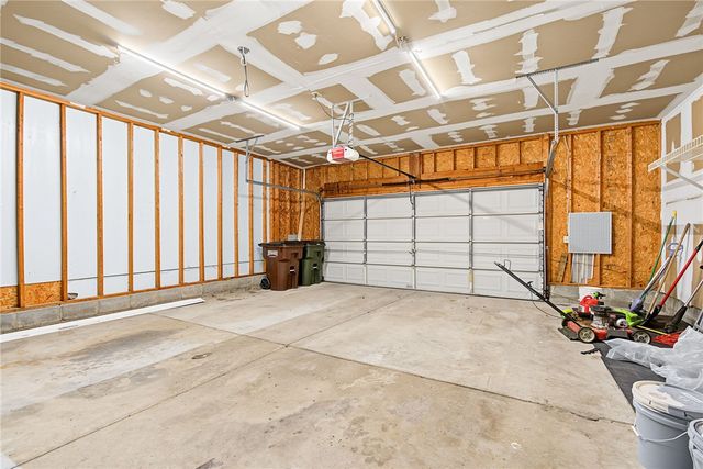 10029 Village Tree Court, Miamisburg, OH 45342