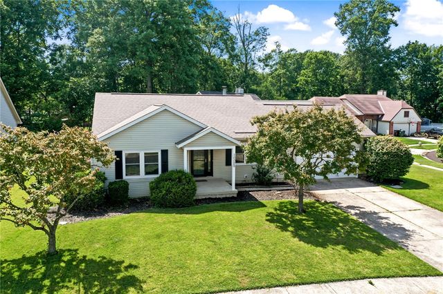 10029 Village Tree Court, Miamisburg, OH 45342