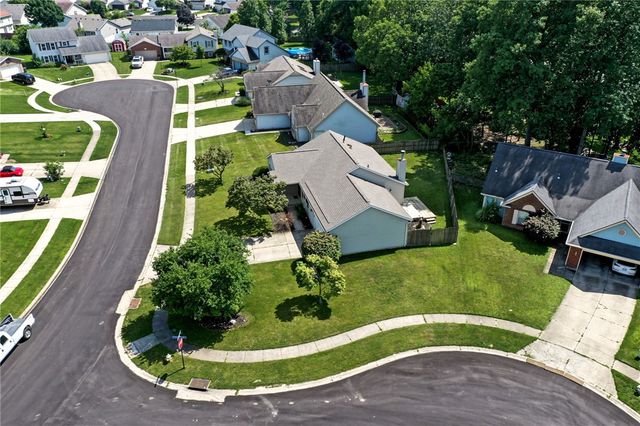 10029 Village Tree Court, Miamisburg, OH 45342