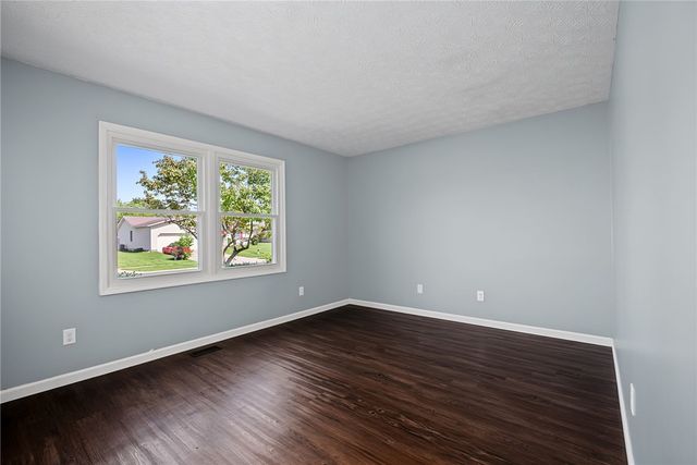 10029 Village Tree Court, Miamisburg, OH 45342