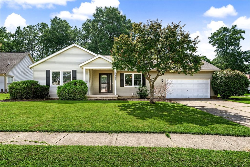 10029 Village Tree Court, Miamisburg, OH 45342