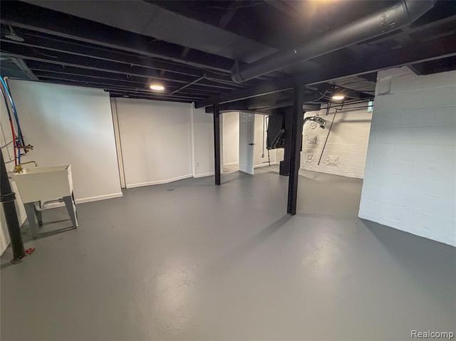 10203 Berkshire Street, Detroit, MI 48224