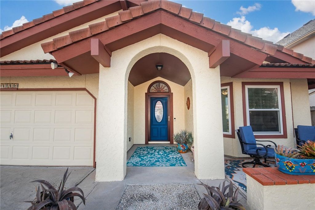 15226 ISABELLA Ct, Corpus Christi, TX 78418 — photo 2
