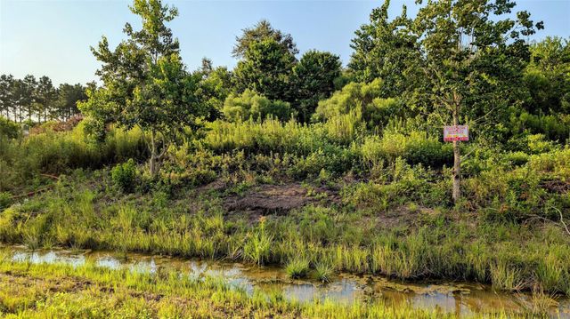 603 Road 5516, Cleveland, TX 77327