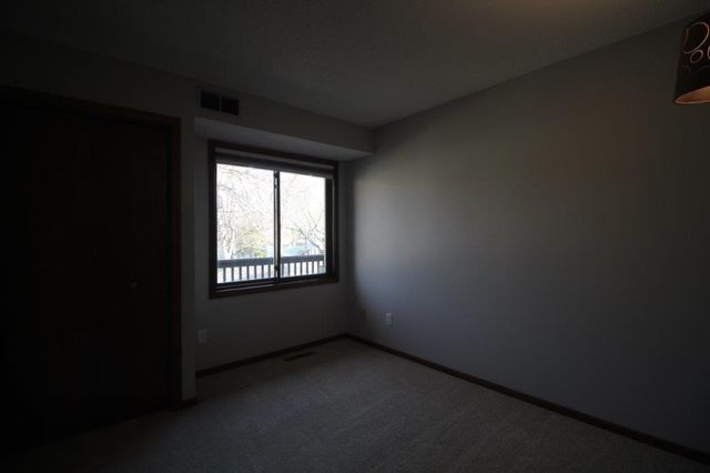 11410 Dogwood Street NW 402, Coon Rapids, MN 55448