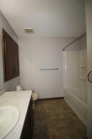11410 Dogwood Street NW 402, Coon Rapids, MN 55448