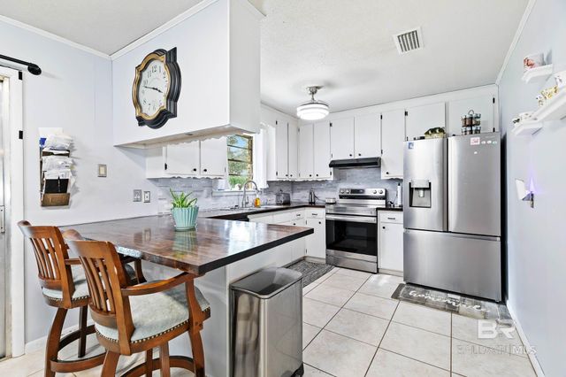 21955 2nd Street, Silverhill, AL 36576