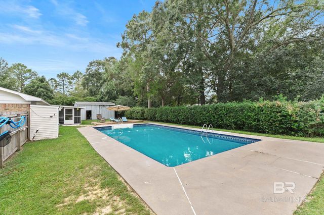 21955 2nd Street, Silverhill, AL 36576