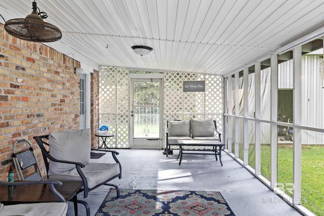 21955 2nd Street, Silverhill, AL 36576