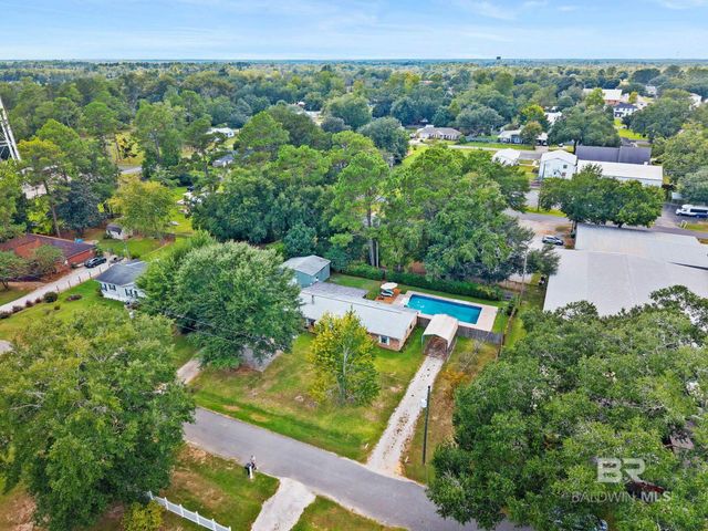 21955 2nd Street, Silverhill, AL 36576