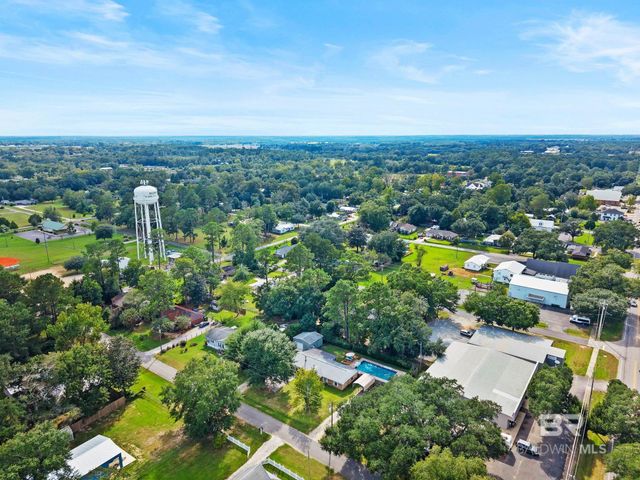 21955 2nd Street, Silverhill, AL 36576