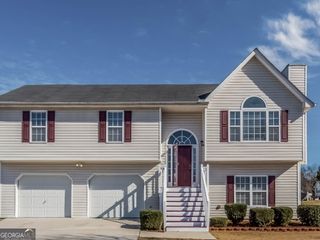 6338 New Gate Drive, Douglasville, GA 30134