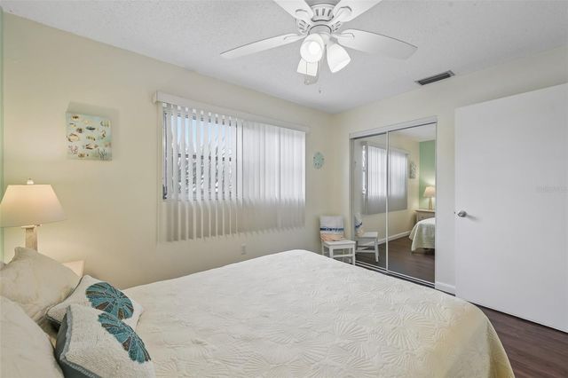 390 301 BOULEVARD W 4D, Bradenton, FL 34205