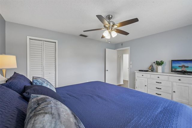 390 301 BOULEVARD W 4D, Bradenton, FL 34205