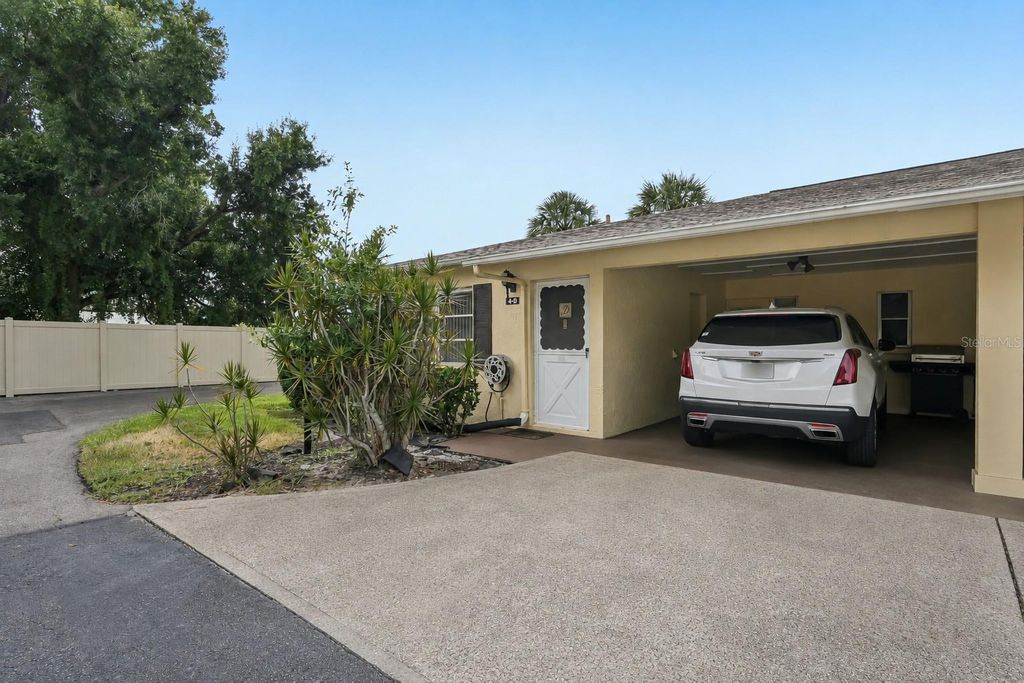 390 301 BOULEVARD W 4D, Bradenton, FL 34205