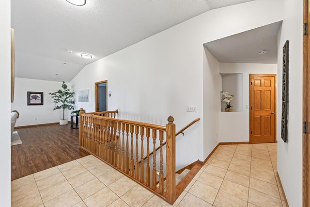 14943 Hillside Circle NW, Prior Lake, MN 55372