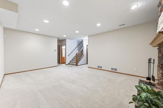 14943 Hillside Circle NW, Prior Lake, MN 55372