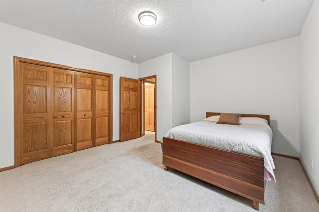 14943 Hillside Circle NW, Prior Lake, MN 55372