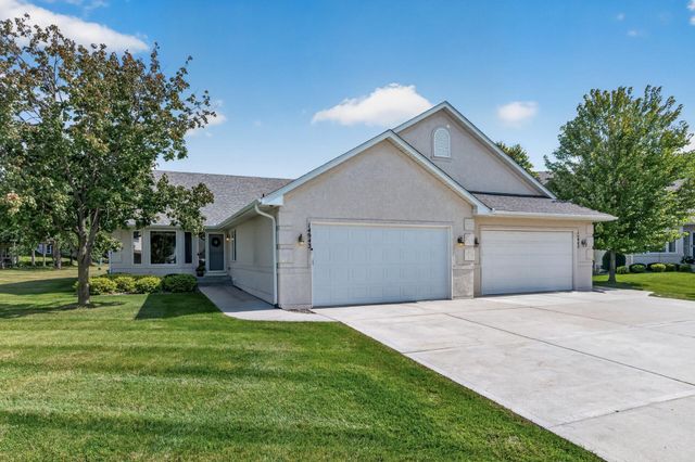 14943 Hillside Circle NW, Prior Lake, MN 55372