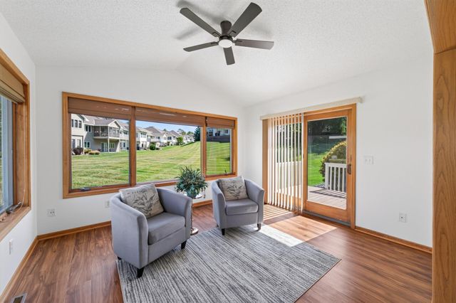 14943 Hillside Circle NW, Prior Lake, MN 55372