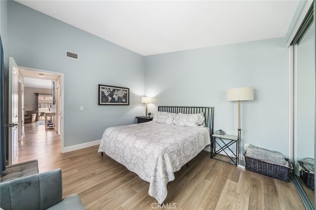24 Greenmoor 12, Irvine, CA 92614