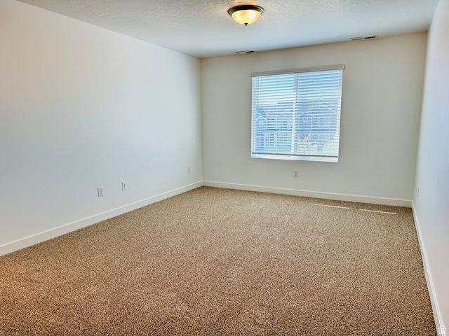 3875 W COLD POND AVE, Lehi, UT 84043